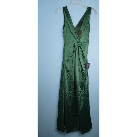 Perfect Refinement Emerald Satin Sleeveless Pleated Maxi Dress NWT Size X-Small - Picture 7 of 14